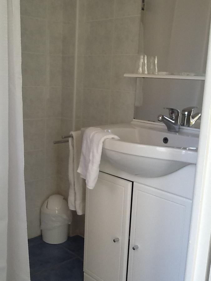 Locations Meublees Des Pins Apartment